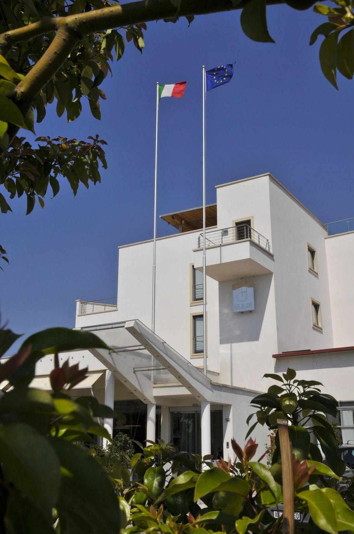 Hotel Del Conte Fondi Eksteriør bilde